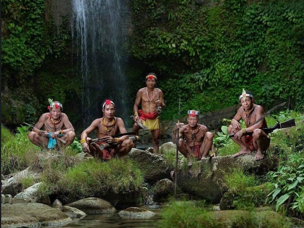 Trekking Menyambangi Suku Pedalaman Mentawai